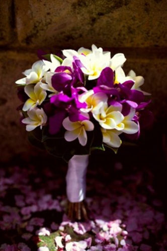 Purple-Bridal-Bouquet-Image